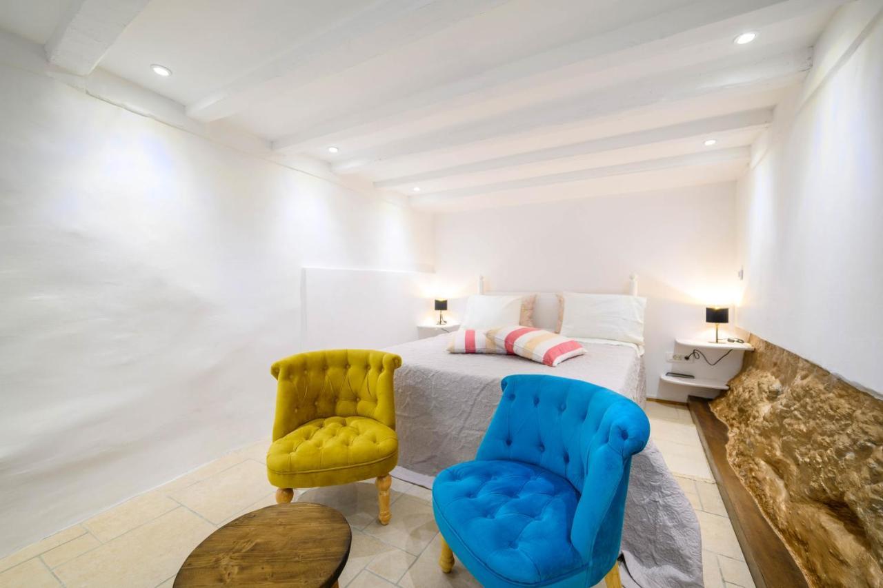 On The Rock Apartments Sibenik Bagian luar foto
