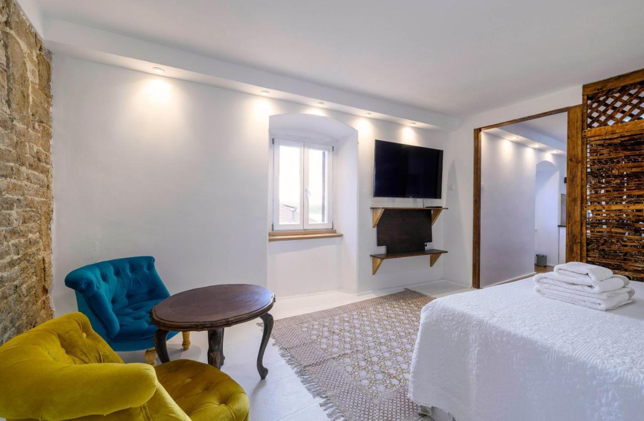 On The Rock Apartments Sibenik Bagian luar foto