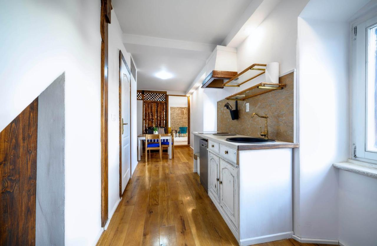 On The Rock Apartments Sibenik Bagian luar foto